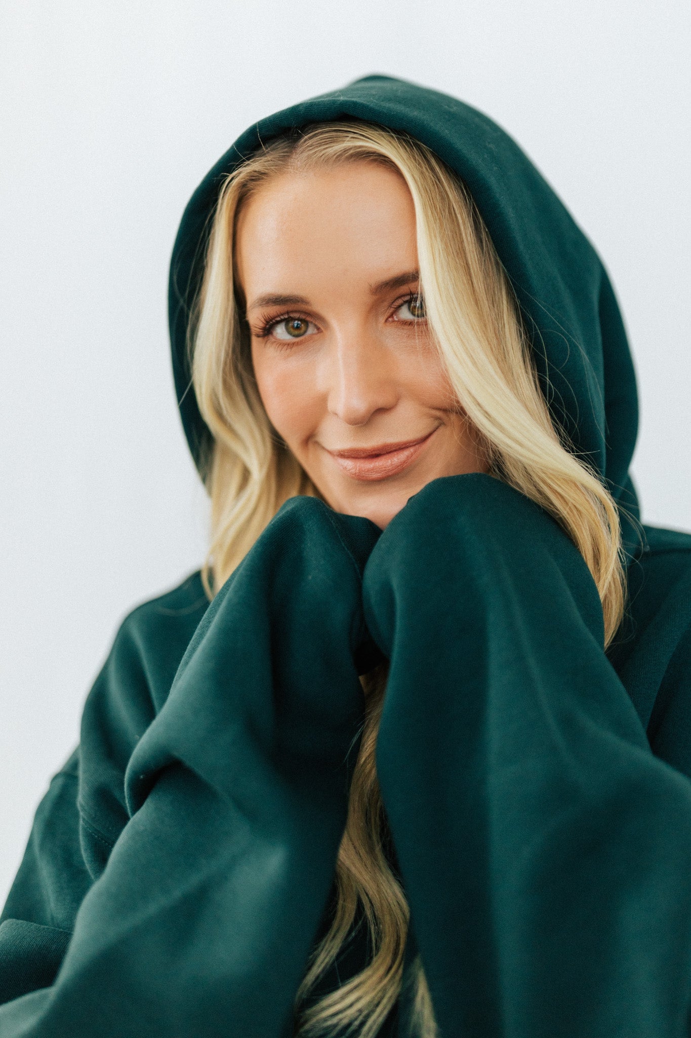 Well Read Hoodie - Pine Green