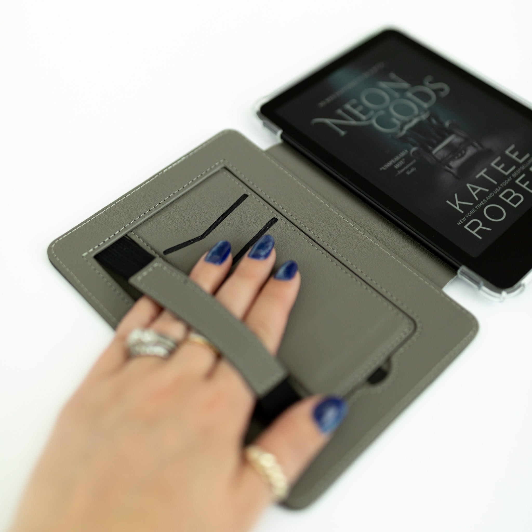 The Thirteen Kindle Case